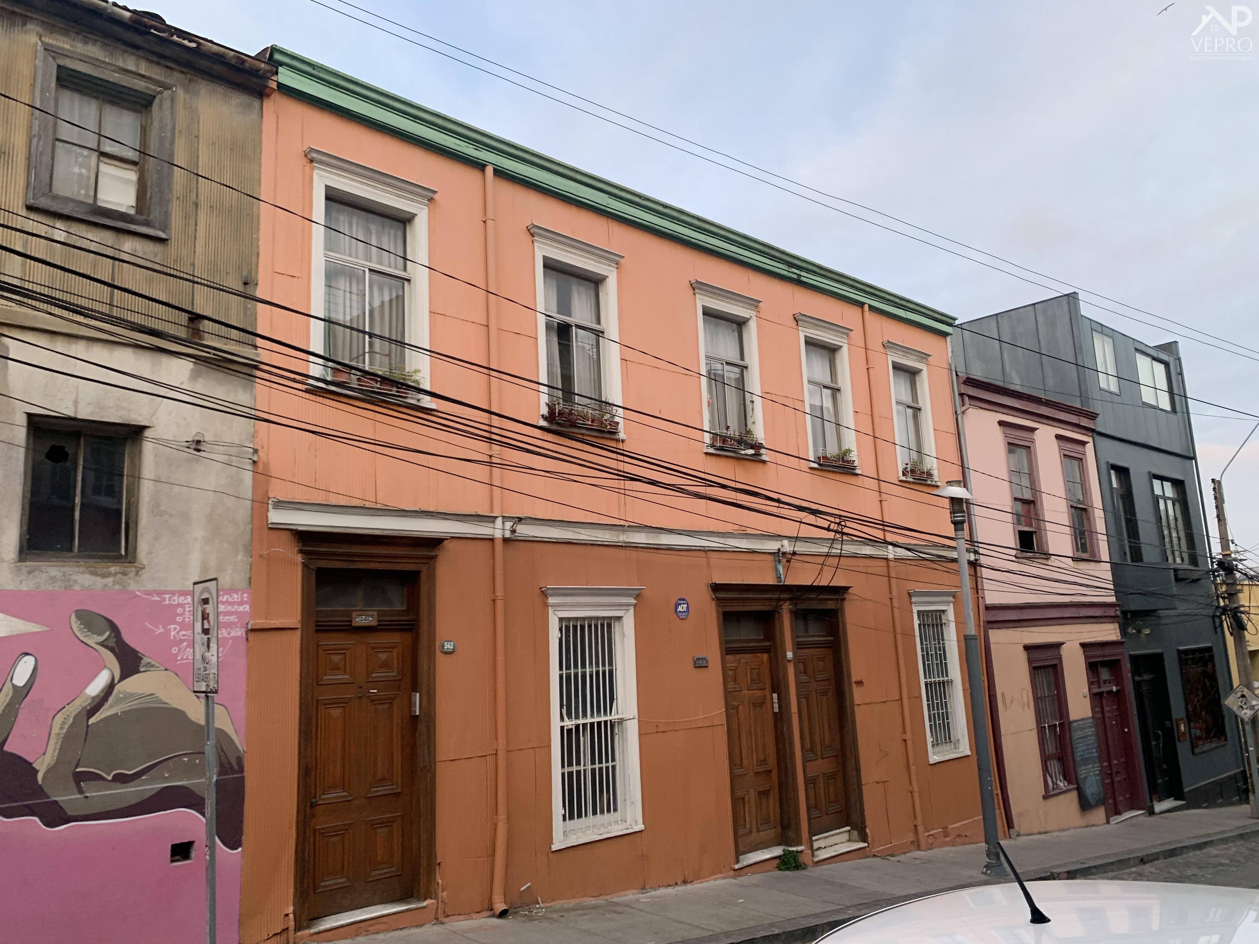 SE VENDE CASONA EN CERRO ALEGRE